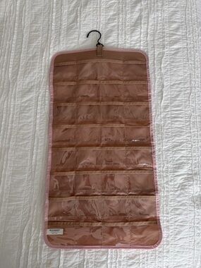 Bagsmart Pink Hanging Jewelry Organizer